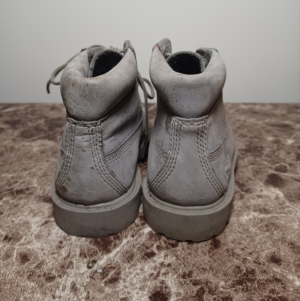Timberland- Gray Boots Kids Size 7 - Picture 2 of 3